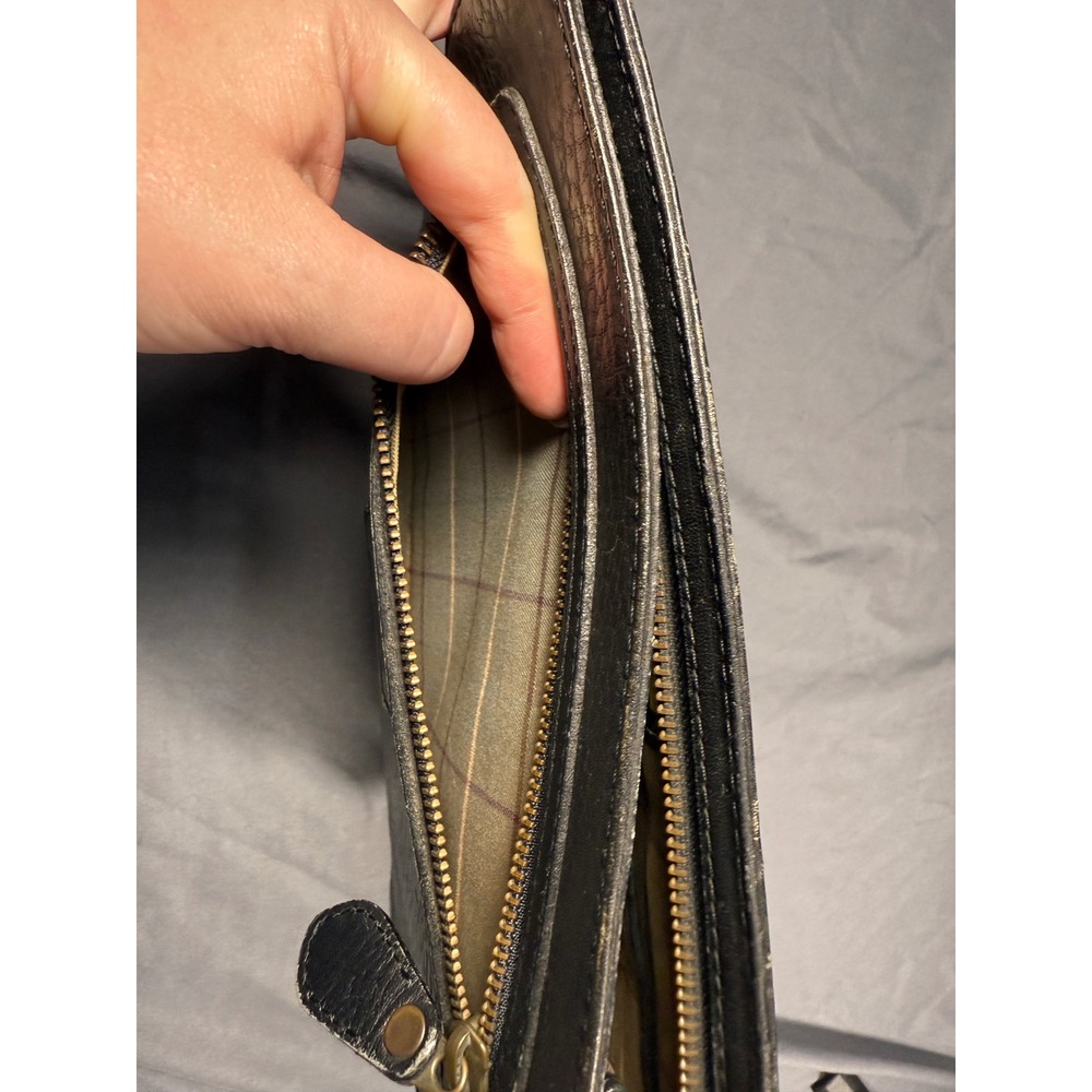 Burberrys Black Leather Clutch Bag Wristlet Pouch Zippered Front Pocket Vintage - Picture 12 of 12